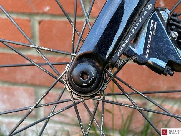 quick-release-vs-thru-axle-the-evolution-of-bike-wheel-mounts