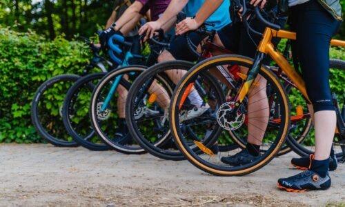 Gravel Bikes vs Mountain Bikes: Comparing Off-Road Cycling Experiences