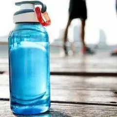 What to Drink While Cycling to Stay Hydrated