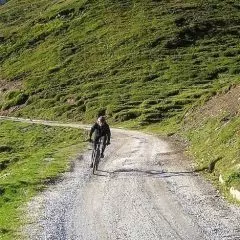 Best Gravel Bikes for under $1000