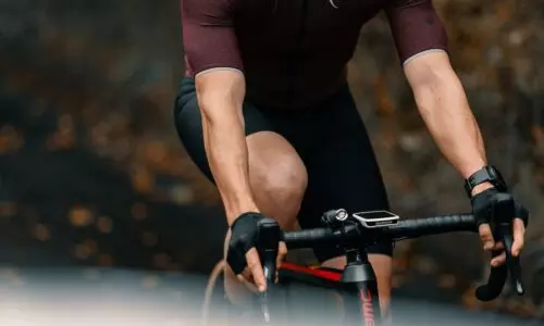 Why Do My Knees Feel Weak And Hurt After Cycling and How Can I Fix It?