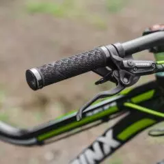 How To Remove Handlebar Grips in 5 Easy Steps