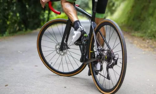 SRAM Red Vs. Shimano Dura-Ace: How Do These Top-Of-The-Line Groupsets Compare?