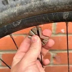 How To Fix A Broken Spoke On The Go