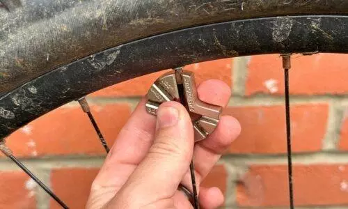 How To Fix A Broken Spoke On The Go