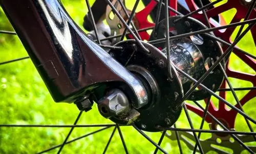 Quick Release Vs Thru Axle: Understanding the Pros and Cons